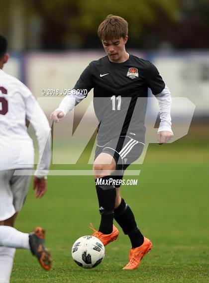 Thumbnail 3 in Pebblebrook vs. Grissom photogallery.