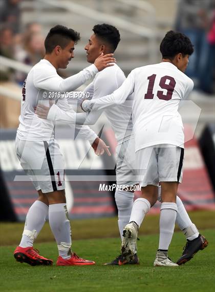 Thumbnail 2 in Pebblebrook vs. Grissom photogallery.