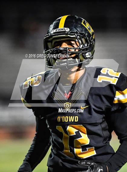 Thumbnail 1 in Marin Catholic vs. Bishop O'Dowd (CIF NCS D3 Final) photogallery.