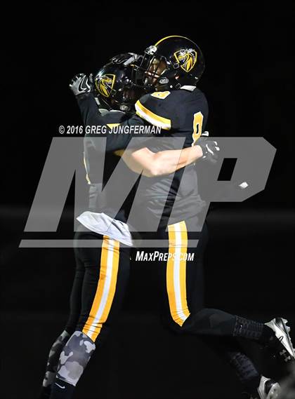 Thumbnail 1 in Marin Catholic vs. Bishop O'Dowd (CIF NCS D3 Final) photogallery.