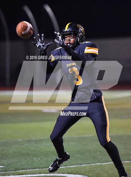 Thumbnail 1 in Marin Catholic vs. Bishop O'Dowd (CIF NCS D3 Final) photogallery.