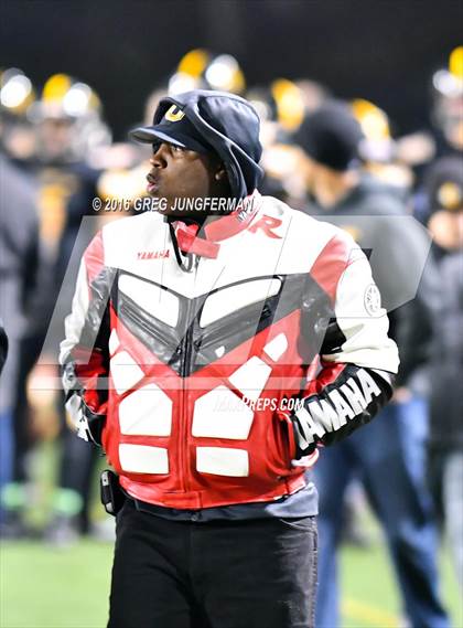 Thumbnail 1 in Marin Catholic vs. Bishop O'Dowd (CIF NCS D3 Final) photogallery.
