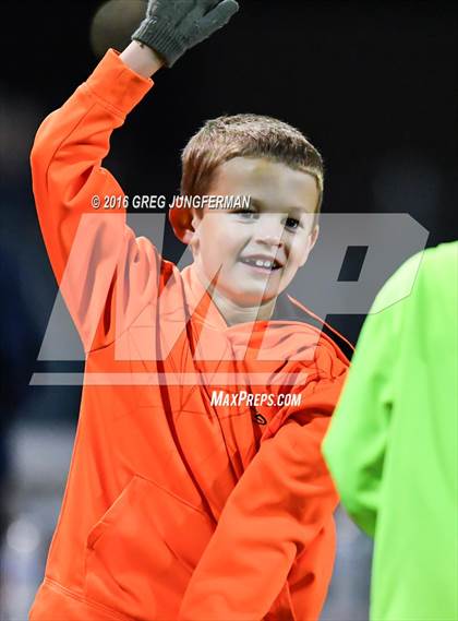 Thumbnail 2 in Marin Catholic vs. Bishop O'Dowd (CIF NCS D3 Final) photogallery.