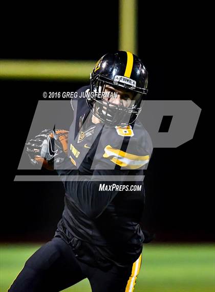 Thumbnail 2 in Marin Catholic vs. Bishop O'Dowd (CIF NCS D3 Final) photogallery.