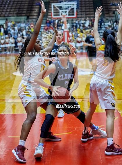 Thumbnail 3 in Clovis West vs. Clovis North (CIF CS D1 Final) photogallery.