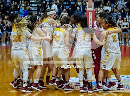 Thumbnail 3 in Clovis West vs. Clovis North (CIF CS D1 Final) photogallery.