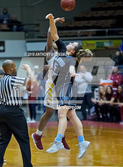 Thumbnail 3 in Clovis West vs. Clovis North (CIF CS D1 Final) photogallery.