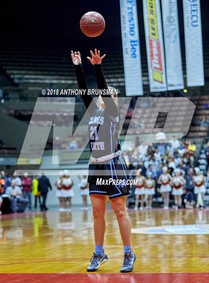 Thumbnail 1 in Clovis West vs. Clovis North (CIF CS D1 Final) photogallery.