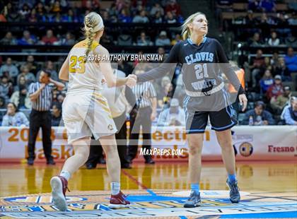 Thumbnail 1 in Clovis West vs. Clovis North (CIF CS D1 Final) photogallery.