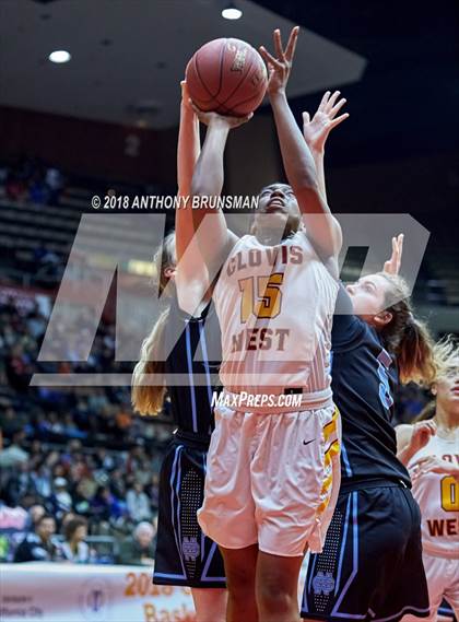 Thumbnail 1 in Clovis West vs. Clovis North (CIF CS D1 Final) photogallery.