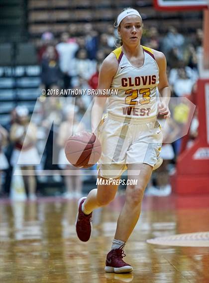 Thumbnail 2 in Clovis West vs. Clovis North (CIF CS D1 Final) photogallery.