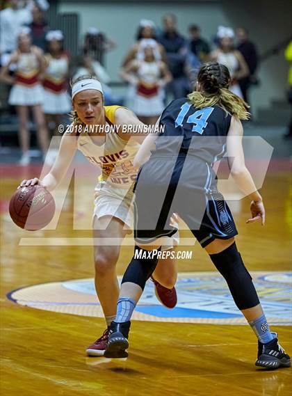 Thumbnail 2 in Clovis West vs. Clovis North (CIF CS D1 Final) photogallery.
