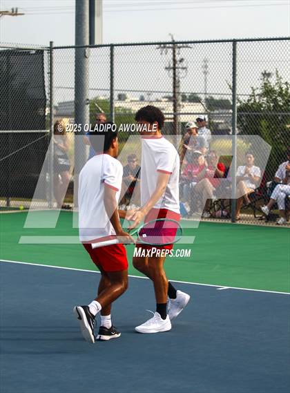 Thumbnail 3 in UIL 3A Boys Tennis (Round of Sixteen) photogallery.