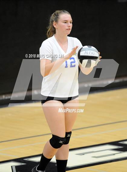 Thumbnail 3 in El Toro @ Aliso Niguel photogallery.