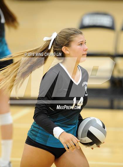 Thumbnail 3 in El Toro @ Aliso Niguel photogallery.