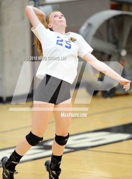 Thumbnail 3 in El Toro @ Aliso Niguel photogallery.