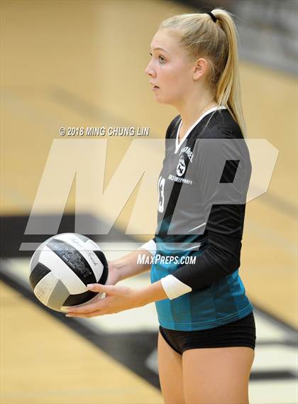 Thumbnail 1 in El Toro @ Aliso Niguel photogallery.