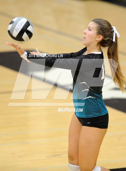 Thumbnail 3 in El Toro @ Aliso Niguel photogallery.