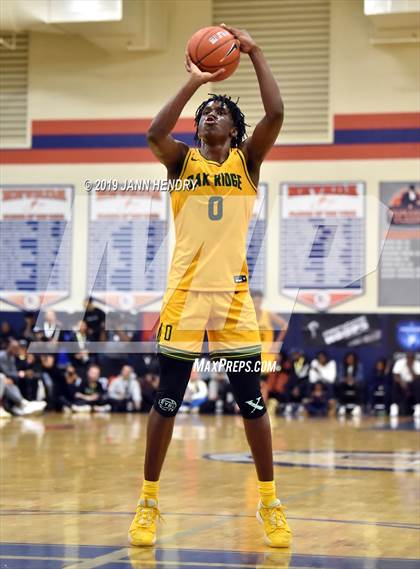 Thumbnail 2 in Sierra Canyon vs. Oak Ridge (Tarkanian Classic) photogallery.