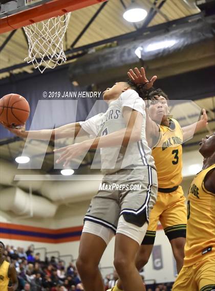 Thumbnail 3 in Sierra Canyon vs. Oak Ridge (Tarkanian Classic) photogallery.