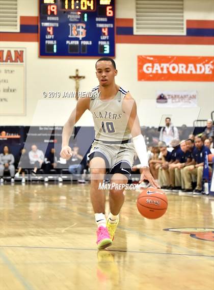 Thumbnail 3 in Sierra Canyon vs. Oak Ridge (Tarkanian Classic) photogallery.