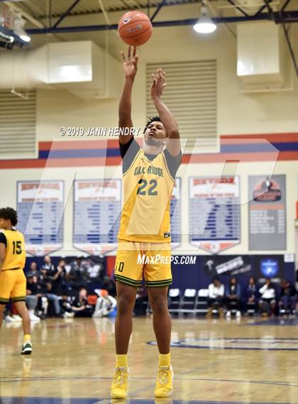 Thumbnail 3 in Sierra Canyon vs. Oak Ridge (Tarkanian Classic) photogallery.