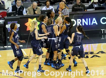 Thumbnail 1 in Justin-Siena vs Sierra Canyon (CIF State D4 Final) photogallery.