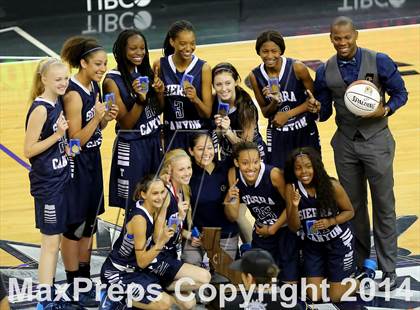 Thumbnail 1 in Justin-Siena vs Sierra Canyon (CIF State D4 Final) photogallery.