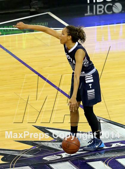 Thumbnail 3 in Justin-Siena vs Sierra Canyon (CIF State D4 Final) photogallery.