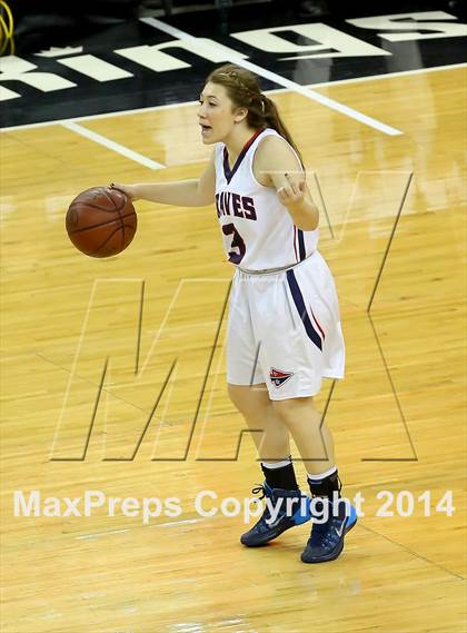 Thumbnail 1 in Justin-Siena vs Sierra Canyon (CIF State D4 Final) photogallery.