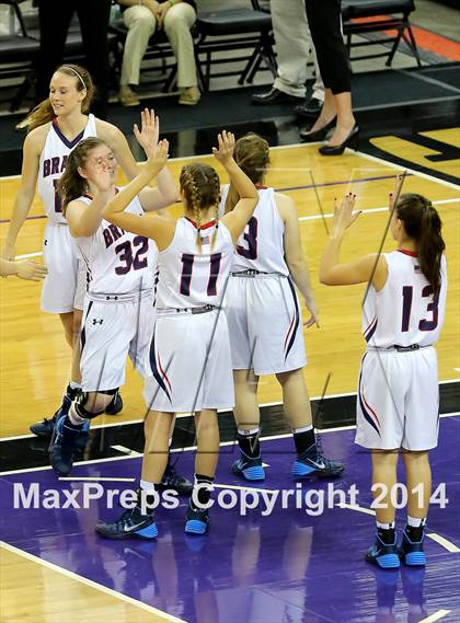 Thumbnail 1 in Justin-Siena vs Sierra Canyon (CIF State D4 Final) photogallery.