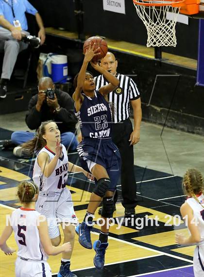 Thumbnail 2 in Justin-Siena vs Sierra Canyon (CIF State D4 Final) photogallery.