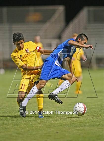 Thumbnail 3 in Jesuit vs. Davis (@ Bonney Field) photogallery.