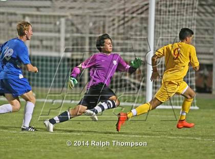 Thumbnail 2 in Jesuit vs. Davis (@ Bonney Field) photogallery.