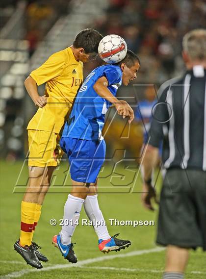 Thumbnail 2 in Jesuit vs. Davis (@ Bonney Field) photogallery.