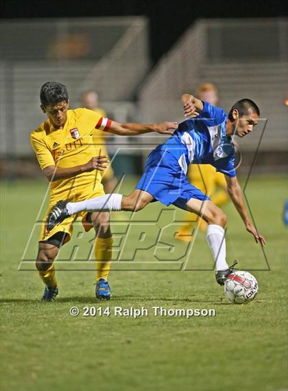 Thumbnail 1 in Jesuit vs. Davis (@ Bonney Field) photogallery.