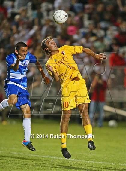 Thumbnail 3 in Jesuit vs. Davis (@ Bonney Field) photogallery.