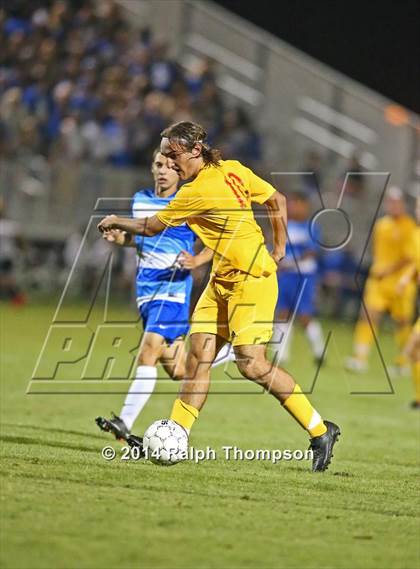 Thumbnail 2 in Jesuit vs. Davis (@ Bonney Field) photogallery.