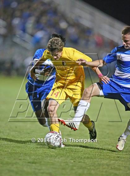 Thumbnail 1 in Jesuit vs. Davis (@ Bonney Field) photogallery.