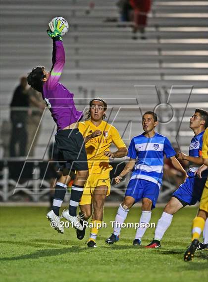 Thumbnail 1 in Jesuit vs. Davis (@ Bonney Field) photogallery.