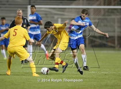 Thumbnail 3 in Jesuit vs. Davis (@ Bonney Field) photogallery.