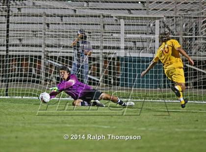 Thumbnail 3 in Jesuit vs. Davis (@ Bonney Field) photogallery.
