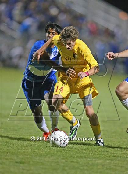 Thumbnail 3 in Jesuit vs. Davis (@ Bonney Field) photogallery.