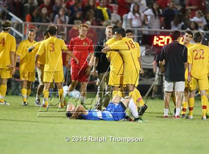 Thumbnail 1 in Jesuit vs. Davis (@ Bonney Field) photogallery.