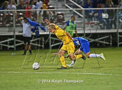 Thumbnail 3 in Jesuit vs. Davis (@ Bonney Field) photogallery.