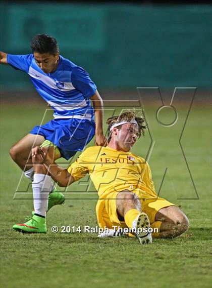 Thumbnail 1 in Jesuit vs. Davis (@ Bonney Field) photogallery.
