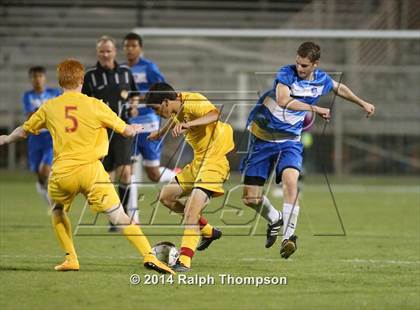 Thumbnail 1 in Jesuit vs. Davis (@ Bonney Field) photogallery.
