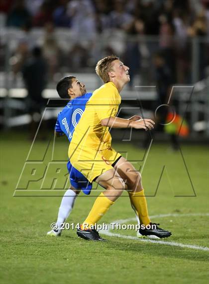 Thumbnail 2 in Jesuit vs. Davis (@ Bonney Field) photogallery.