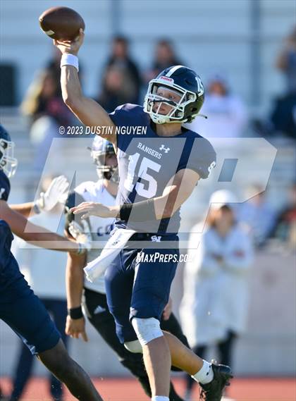 Thumbnail 2 in College Station vs. Smithson Valley (UIL Football 5A Division 1 Region III Semifinal) photogallery.