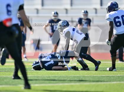 Thumbnail 3 in College Station vs. Smithson Valley (UIL Football 5A Division 1 Region III Semifinal) photogallery.